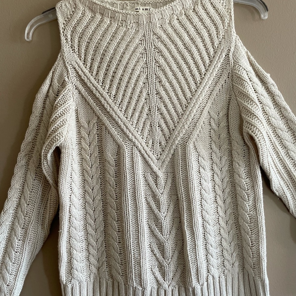 Miami Open Shoulder Cream Cable Knit Sweater. Size S - Picture 4 of 9